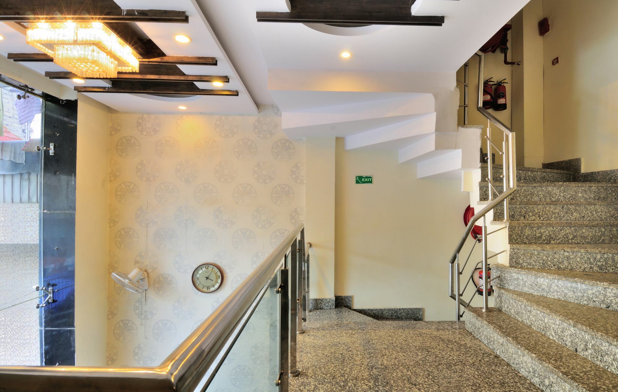 Hotel Gold Star Inn Neu-Delhi Exterior foto