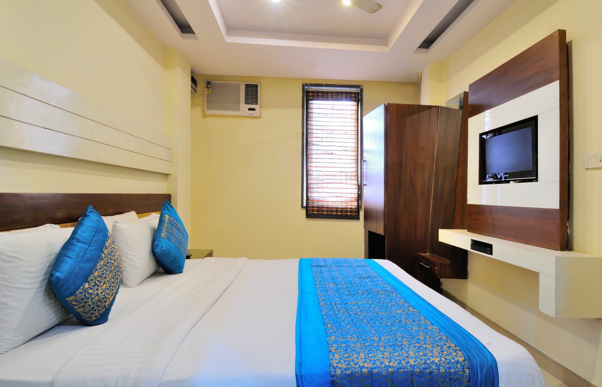Hotel Gold Star Inn Neu-Delhi Exterior foto